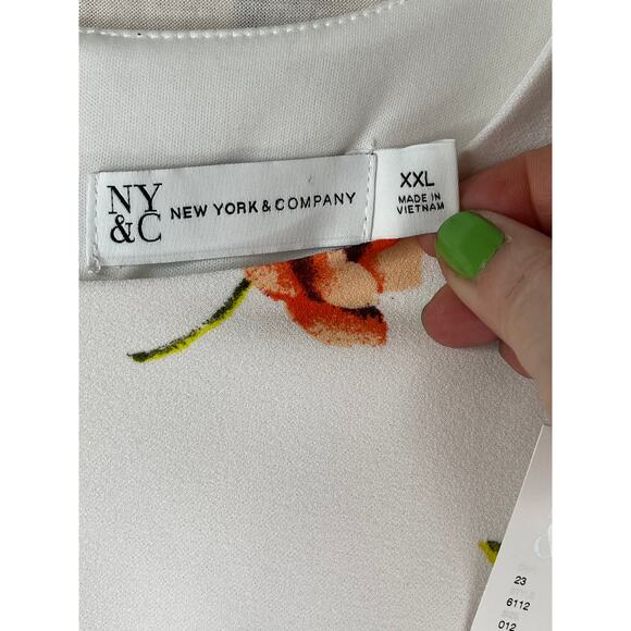 New York & Company floral crepe dress, size XXL NWT - Picture 2 of 13